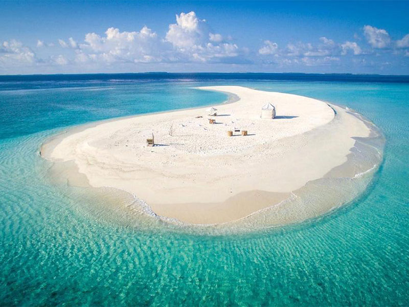 صور من داخل المنتجع  الفخم الذي قضى فيه جو وصوفي جوناس شهر عسلهما في المالديف